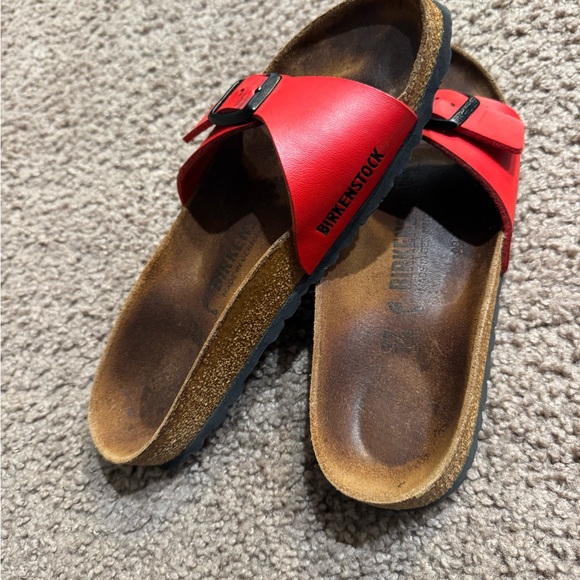 Birkenstock women’s Bright Red Sandals. - Picture 7 of 9